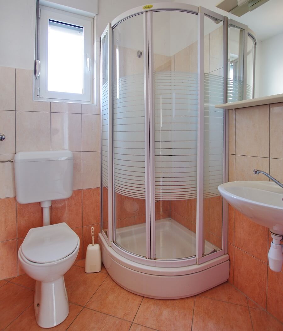 Apartmán A3 - sprcha + WC