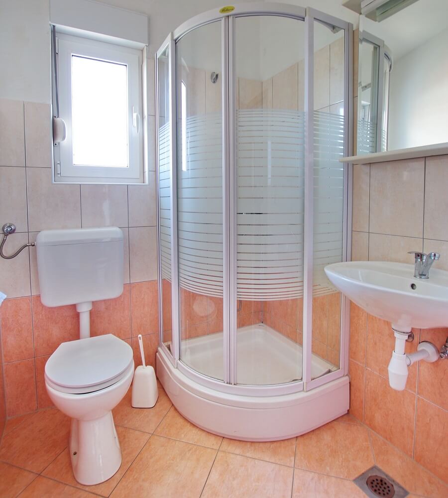 Apartmán A4 - sprcha + WC